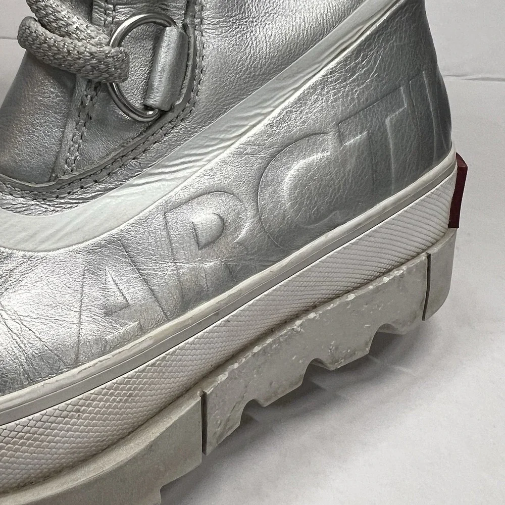 SOREL - Joan of Arctic Faux‎ Fur Snow Boot Silver Womens 7 Teen Girl Waterproof